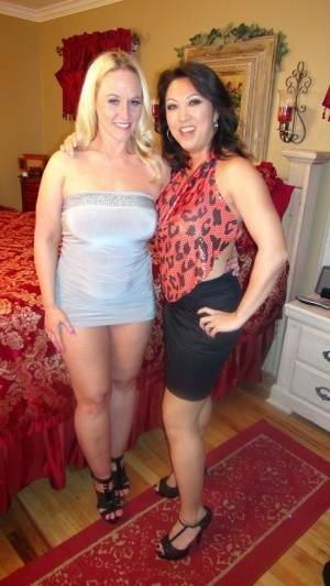 Over the past few months Mr Siren has been talking to a hubby that's a fan of on fanspics.com