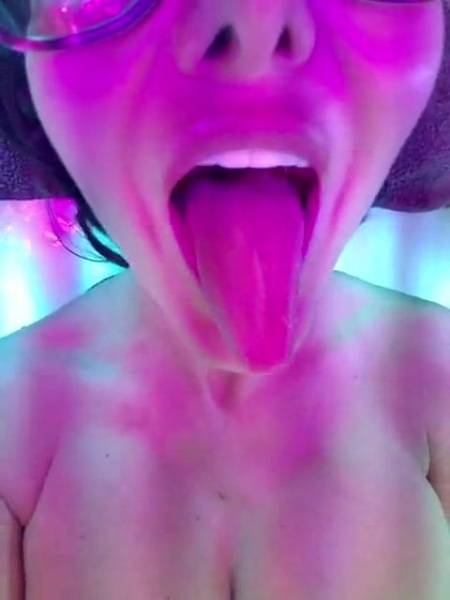Ava Addams orgasm during tanning onlyfans porn videos on fanspics.com