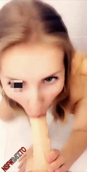 Cora Kisses sucking a dildo & pussy fingering snapchat premium porn videos on fanspics.com