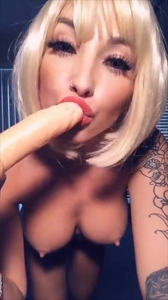 Austin Reign blonde dildo snapchat premium xxx porn videos on fanspics.com