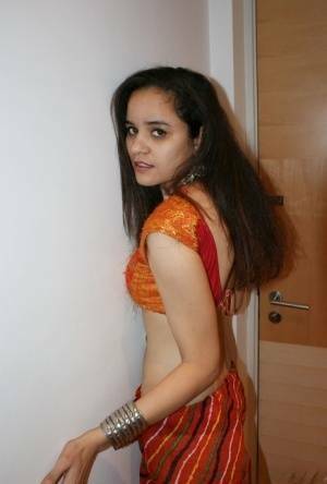 Indian princess Jasime takes her traditional clothes and poses nude - India on fanspics.com