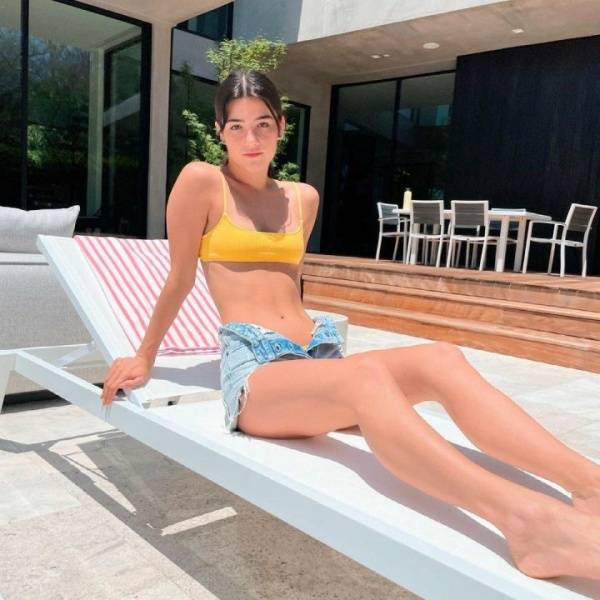 Charli D’Amelio Poolside Bikini Strip Posing Set  - Usa on fanspics.com