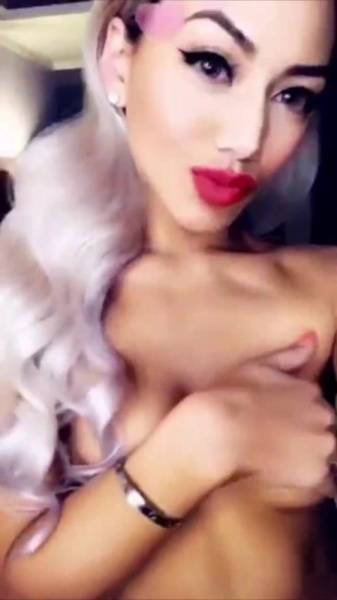 Gwen Singer vegas show masturbating snapchat premium xxx porn videos on fanspics.com