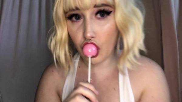 Cutie BunBun - Lollipop Sucking on fanspics.com