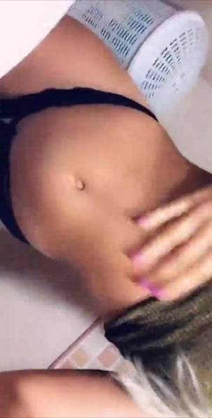 Paola Skye morning bathroom booty twerking snapchat premium xxx porn videos on fanspics.com