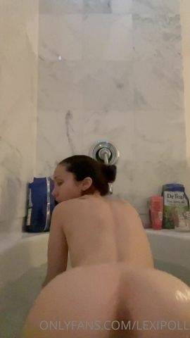 Lexi Poll POV - 15 December 2022 - Taking Your Dick Doggystyle In The Bathtub on fanspics.com