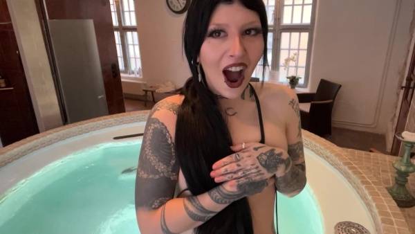 Joannewinters Nipple Slip Hot Tub Twitch Stream Video on fanspics.com