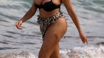 Afida Turner Flashes Her Nude Boobs in a Bikini in Miami Beach on fanspics.com