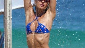 Izabel Goulart Cools Off After a Busy Afternoon Posing on the Beach on fanspics.com