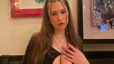 Elsie Hewitt Sexy on fanspics.com