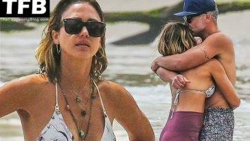 Jessica Alba & Cash Warren Share PDA in Kauai on fanspics.com