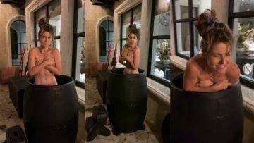 Amanda Cerny Topless Hand Bra Video Leaked on fanspics.com