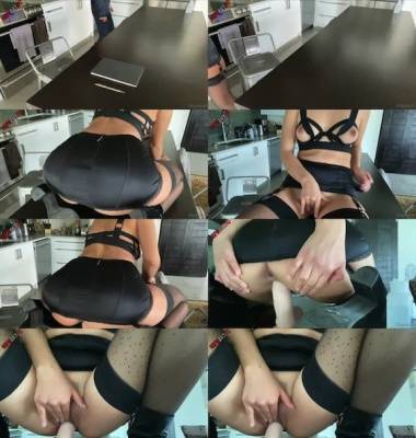 Bbypocah - Getting kinky on the table on fanspics.com