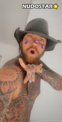 Daddy Fronz 2013 daddyfronzfree OnlyFans  (31 Photos 2B 4 Videos) on fanspics.com