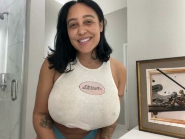 Emily Cheree Nude See-Through  Video  - Usa on fanspics.com