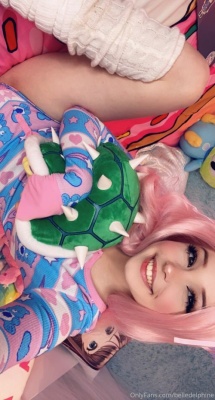 Belle Delphine  Photos on fanspics.com