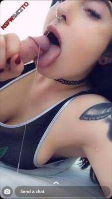 Lucy Loe morning blowjob & cum on face snapchat premium xxx porn videos on fanspics.com