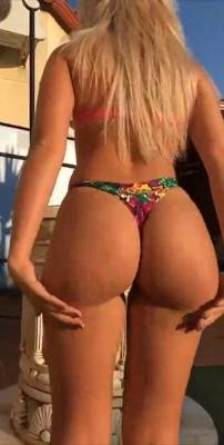 Paola Skye booty view snapchat premium xxx porn videos on fanspics.com