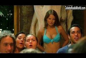 Elena Lyons in Club Dread (2004) Sex Scene on fanspics.com