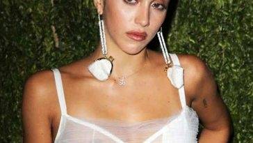 Lourdes Leon Nude & Bikini Pics Collection on fanspics.com