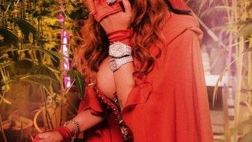 Bella Thorne Shows Off Her Sexy Tits On Halloween on fanspics.com