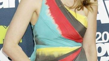 Aimee Teegarden 19s Panty Peek on fanspics.com