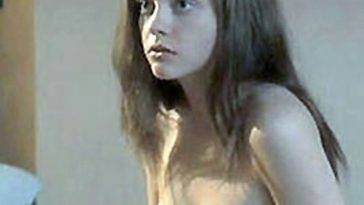 Christina Ricci Nude Scenes & Porn Video & Sexy Pics on fanspics.com