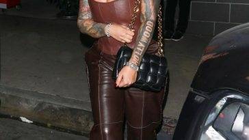 Amber Rose Shows Off Her Killer Body Grabbing Dinner at BOA Steakhouse on fanspics.com