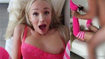 Gwen Gwiz  Stalker Sextape Video on fanspics.com