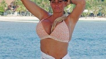 Katie Price Enjoy Her Holiday in Thailand - Thailand on fanspics.com