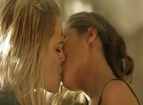 Eliza Taylor & Alycia Debnam-Carey 13 Lesbian in The 100 (No Music) Sex Scene on fanspics.com