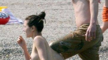 China Chow Goes Topless At The Beach - China on fanspics.com