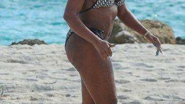 Mary J. Blige Shows Her Curves in a Bikini Relaxing on the Beach in Miami on fanspics.com