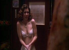 Carrie Fisher underwear scenes Sex Scene on fanspics.com