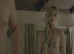 Andrea Riseborough, Chloe Sevigny 13 Bloodline S02E05 (2016) Sex Scene on fanspics.com