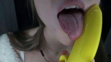 Peas And Pies Nude Banana Blowjob Video  on fanspics.com