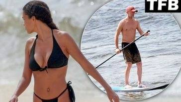 Vincent Cassel & Tina Kunakey Enjoy a Day on the Beach in Ipanema on fanspics.com