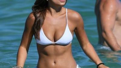 Brooks Nader Shows Off Her Sexy Body on the Beach in Miami on fanspics.com