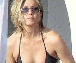 Jennifer Aniston Bikini Pics Ring In The New Year on fanspics.com