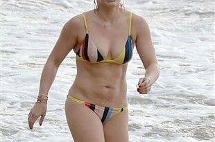 Hilary Duff Shows Off Her Disgusting "Mom Bod" In A Bikini on fanspics.com