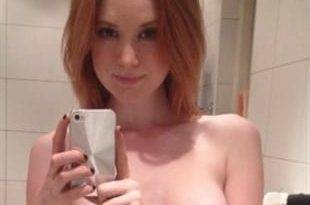 Karen Gillan Nude Cell Phone Photo Leaked on fanspics.com