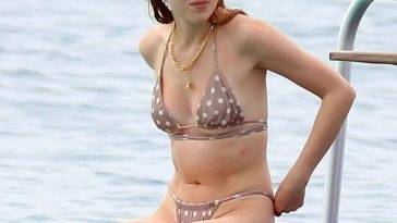 Phoebe Dynevor Looks Sensational Wearing a Tiny Bikini on the Beach in Barbados - Barbados on fanspics.com