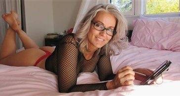 Silver Beauty Jennifer Nude  Video And Naked Photos on fanspics.com