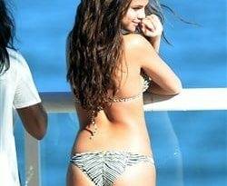 Top 45 Selena Gomez Miami Bikini Pics on fanspics.com