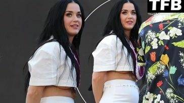 Katy Perry Shows Her Underboob Filming a New Season of American Idol in Maui - Usa on fanspics.com