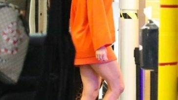 Leggy Jennifer Lopez Dons Sexy All-Orange Look on fanspics.com