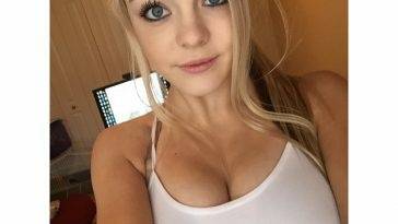 Blondiewondie / Srtsydney Cleavage Photos (72 pics) on fanspics.com