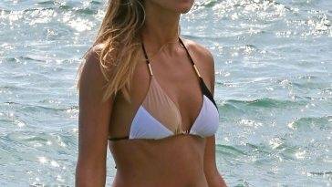 Jessica Alba is Seen Relaxing in Cabo on fanspics.com
