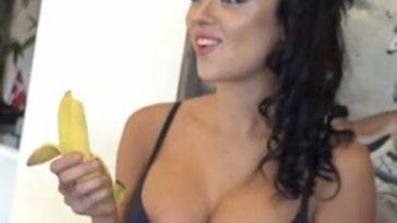 Noel Leon Nip Slip on fanspics.com