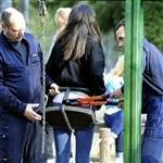 Kim Kardashian's Fat Ass Gets Stuck In A Swing on fanspics.com